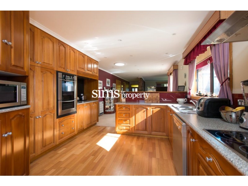 16 Casino Rise, Prospect Vale TAS 7250