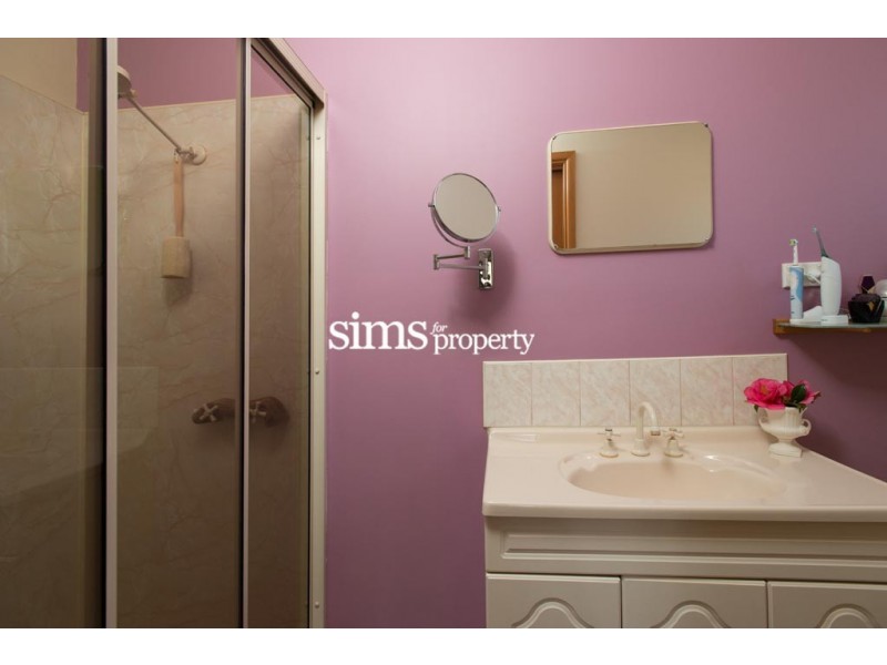 16 Casino Rise, Prospect Vale TAS 7250