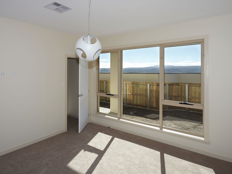 36 Floreat Crescent, Trevallyn TAS 7250