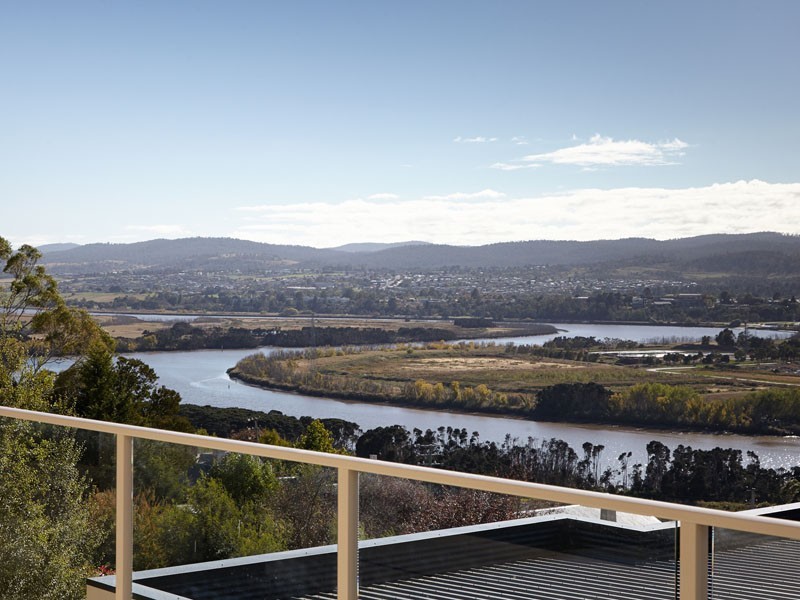 36 Floreat Crescent, Trevallyn TAS 7250