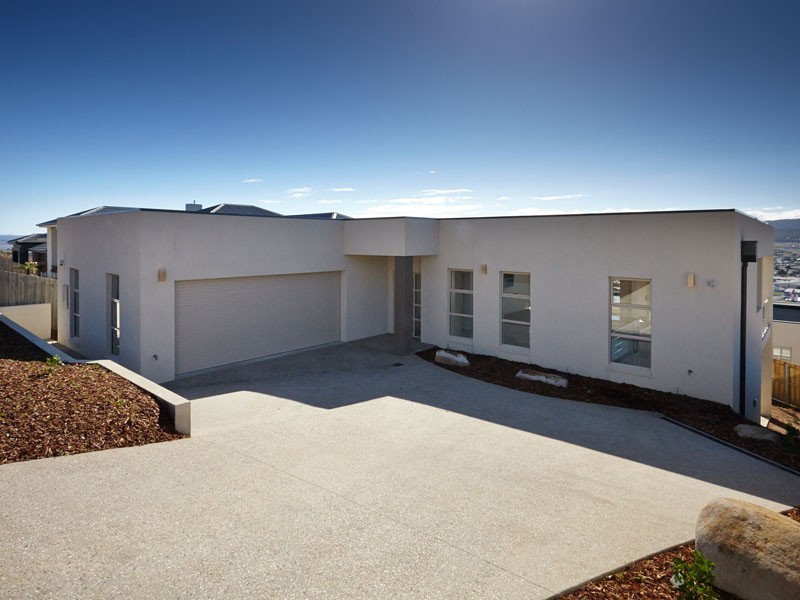 36 Floreat Crescent, Trevallyn TAS 7250