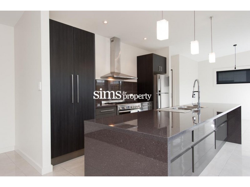 4/40 Legges Crescent, Prospect TAS 7250