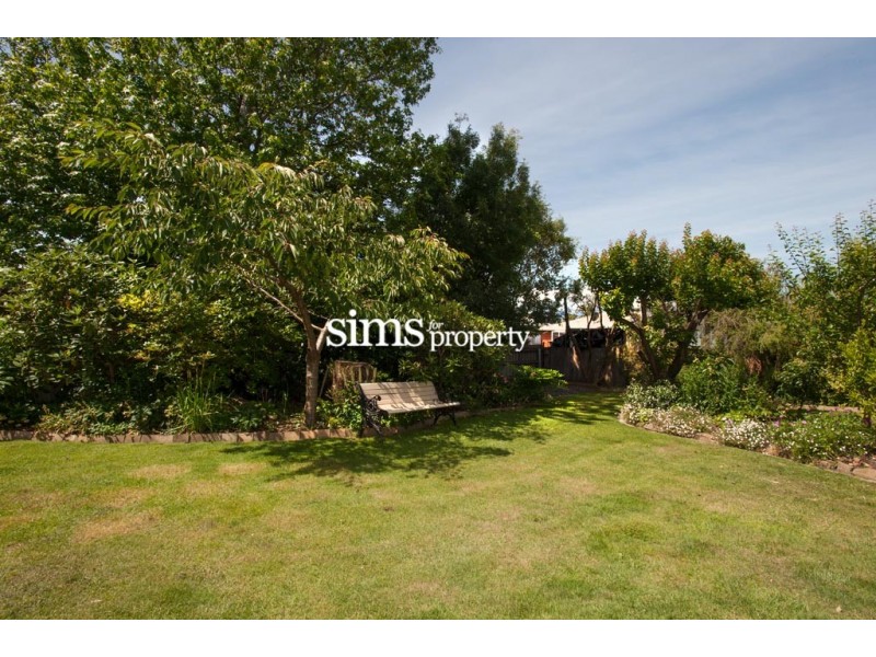 33 Chestnut Road, Youngtown TAS 7249