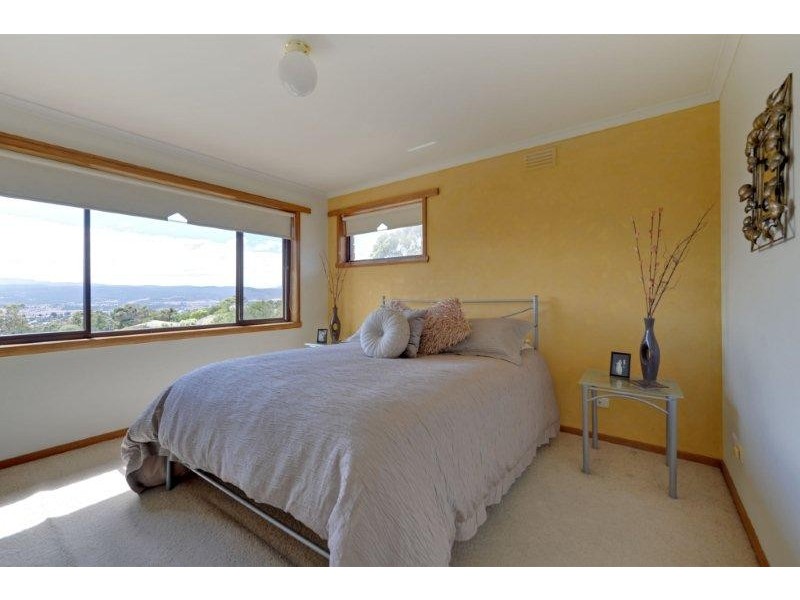 17 Vaux Street, West Launceston TAS 7250