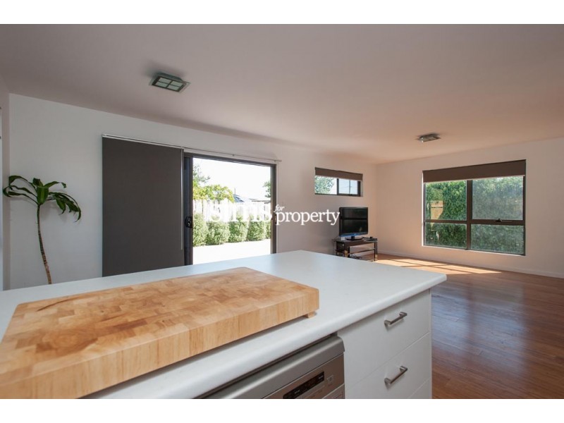 2/9 Pine Avenue, Newstead TAS 7250