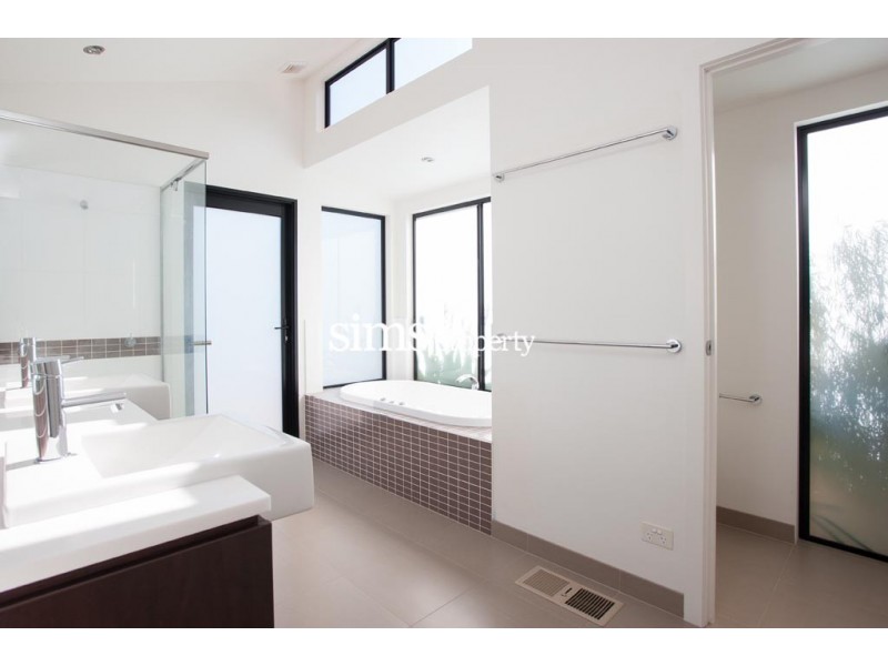 5 Lakeview Court, Blackstone Heights TAS 7250