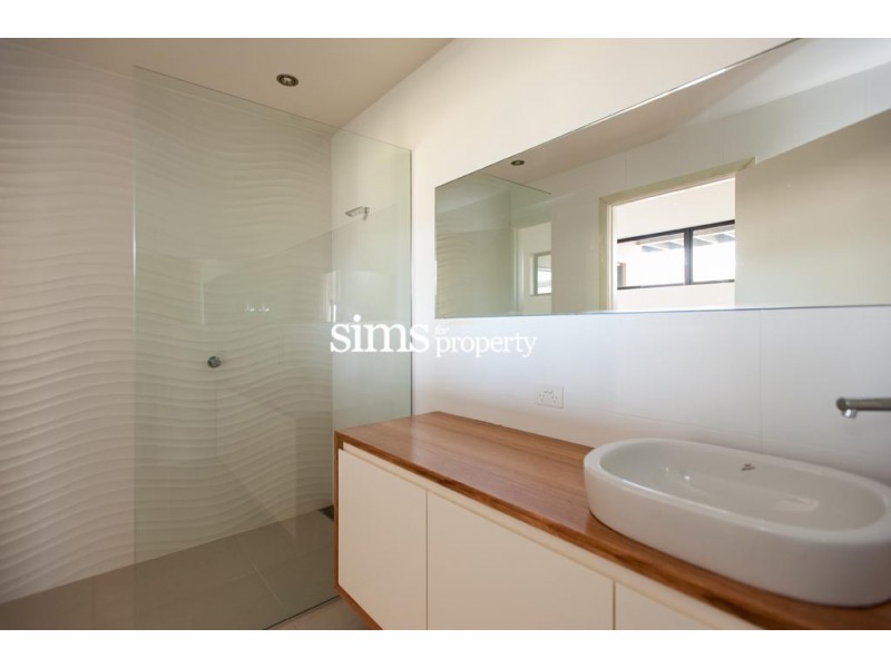 5 Lakeview Court, Blackstone Heights TAS 7250