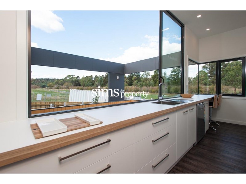 67 Parklands Parade, Newnham TAS 7248