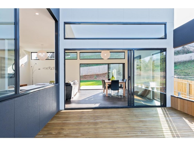 67 Parklands Parade, Newnham TAS 7248