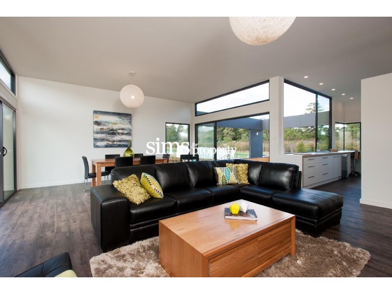 67 Parklands Parade, Newnham TAS 7248