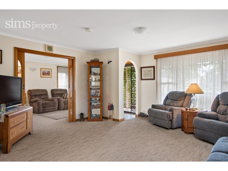 11 Wintercole Court, Newnham TAS 7248