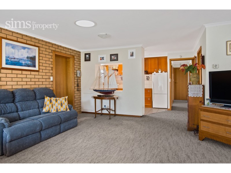 11 Wintercole Court, Newnham TAS 7248