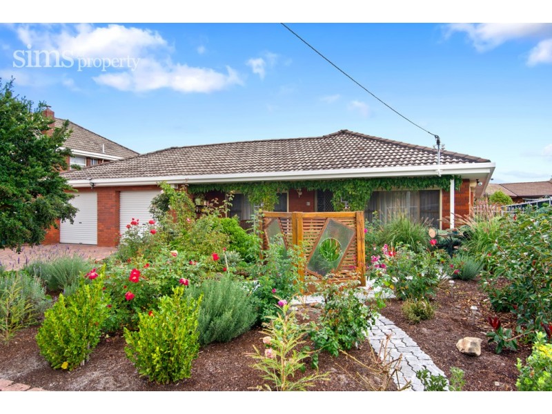 11 Wintercole Court, Newnham TAS 7248