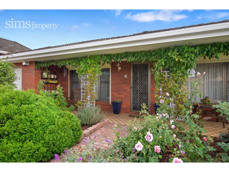 11 Wintercole Court, Newnham TAS 7248