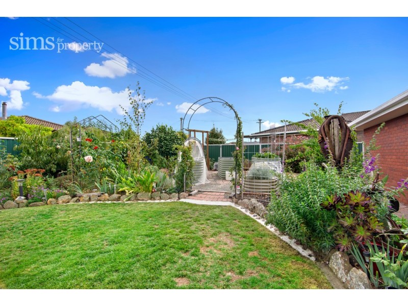 11 Wintercole Court, Newnham TAS 7248