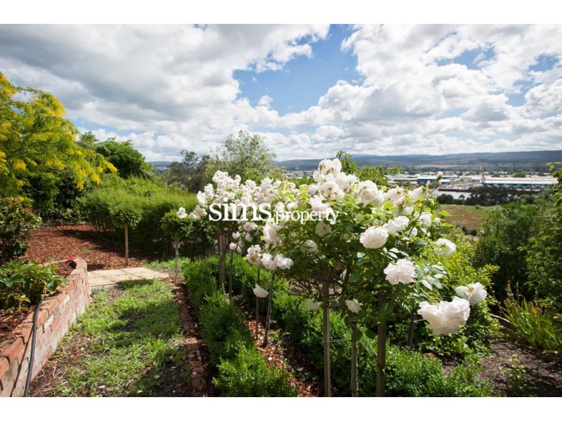 48 Forest Rd, Trevallyn TAS 7250