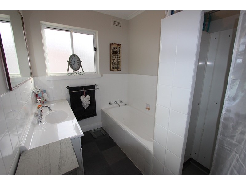 24 Alma Street, Youngtown TAS 7249