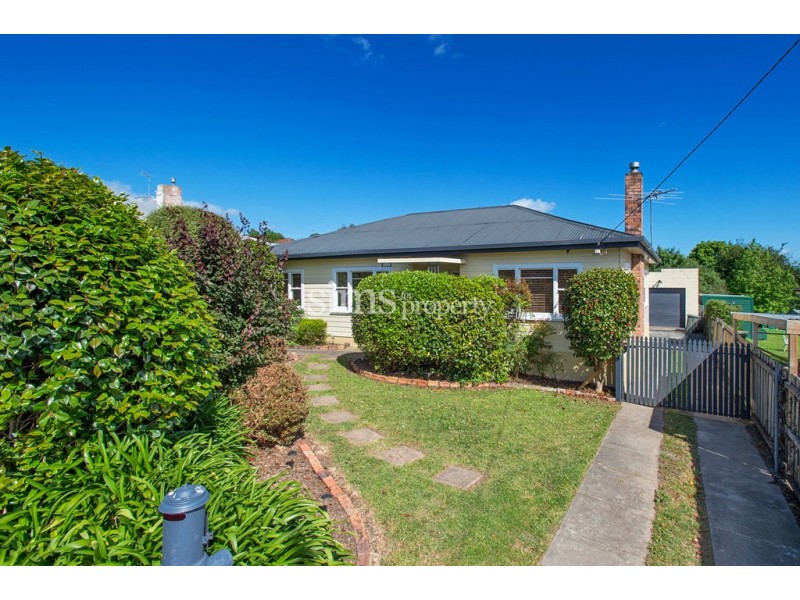 8 Freeland Crescent, Riverside TAS 7250