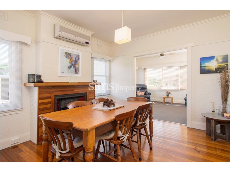 8 Freeland Crescent, Riverside TAS 7250