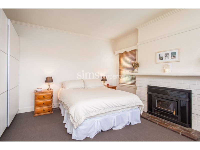 8 Freeland Crescent, Riverside TAS 7250