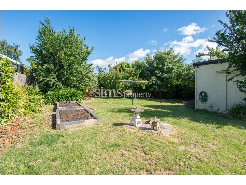 8 Freeland Crescent, Riverside TAS 7250