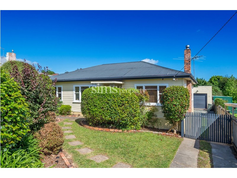 8 Freeland Crescent, Riverside TAS 7250