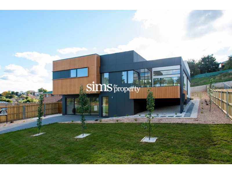 67 Parklands Parade, Newnham TAS 7248