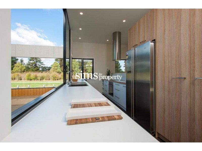 67 Parklands Parade, Newnham TAS 7248