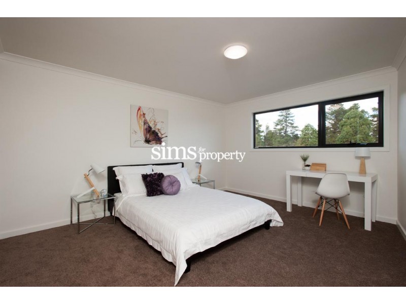 67 Parklands Parade, Newnham TAS 7248