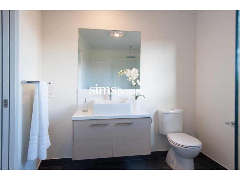 67 Parklands Parade, Newnham TAS 7248