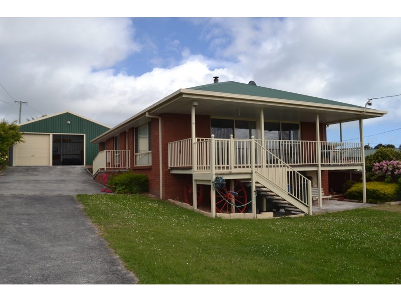 16 Albert Street, Bridport TAS 7262