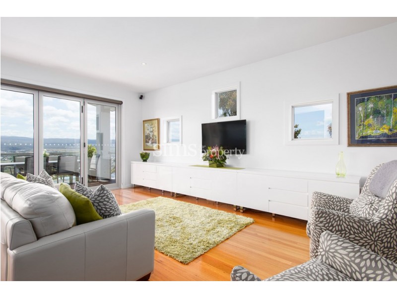 44 Lachlan Parade, Trevallyn TAS 7250