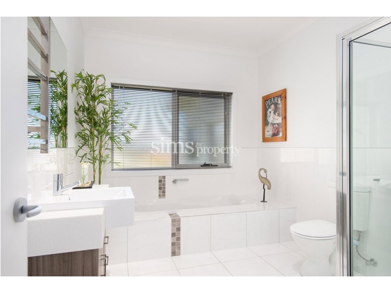 44 Lachlan Parade, Trevallyn TAS 7250