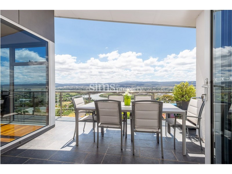 44 Lachlan Parade, Trevallyn TAS 7250