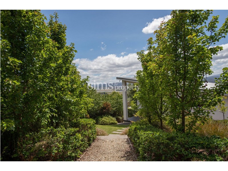 44 Lachlan Parade, Trevallyn TAS 7250