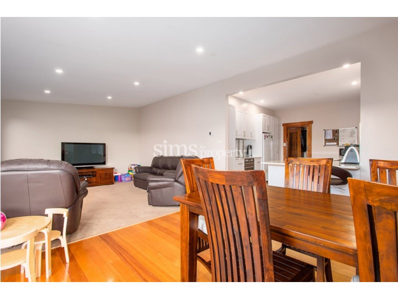 17 Pyenna Avenue, Kings Meadows TAS 7249