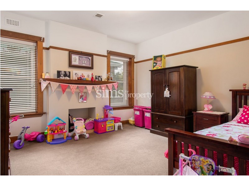 17 Pyenna Avenue, Kings Meadows TAS 7249