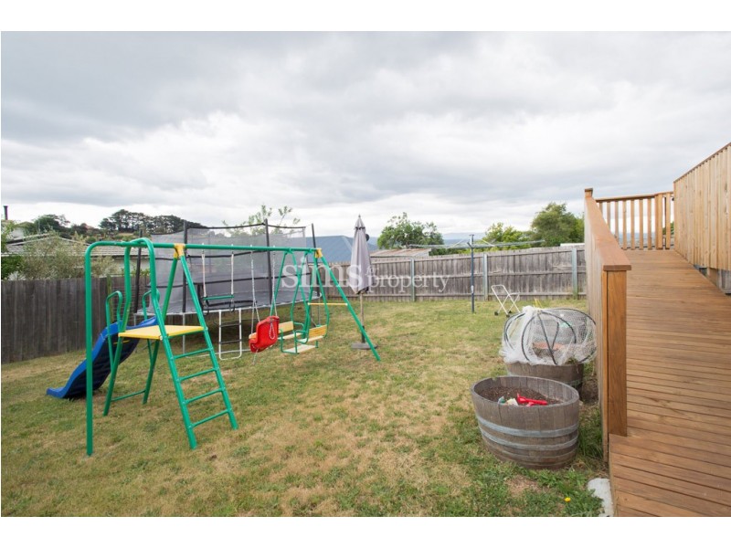 17 Pyenna Avenue, Kings Meadows TAS 7249