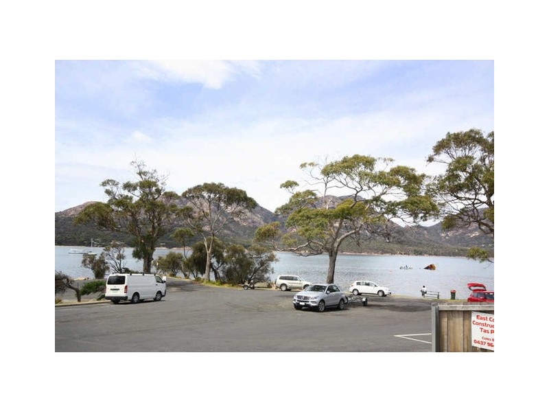 1 Garnet Avenue, Coles Bay TAS 7215
