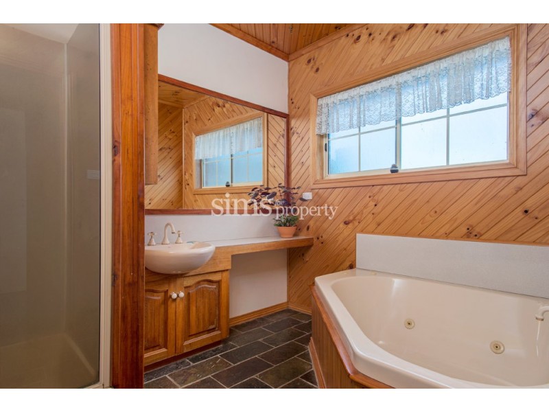 28 Delta Avenue, Youngtown TAS 7249