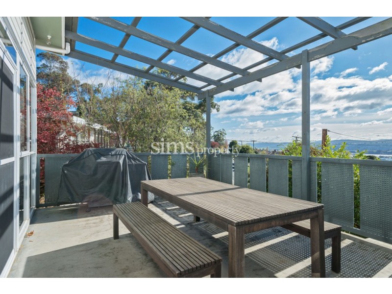 13 Delamere Crescent, Trevallyn TAS 7250