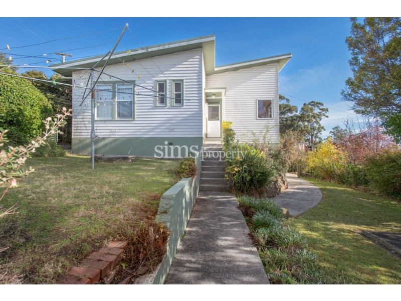 13 Delamere Crescent, Trevallyn TAS 7250