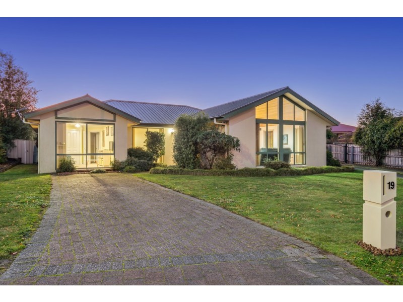 19 Freshwater Point Road, Legana TAS 7277