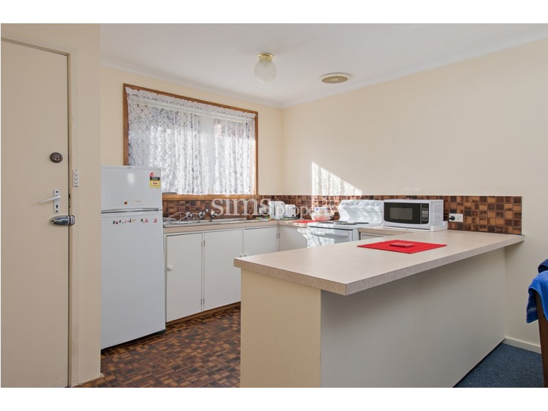 Unit 3/10 Teal Court, Newnham TAS 7248