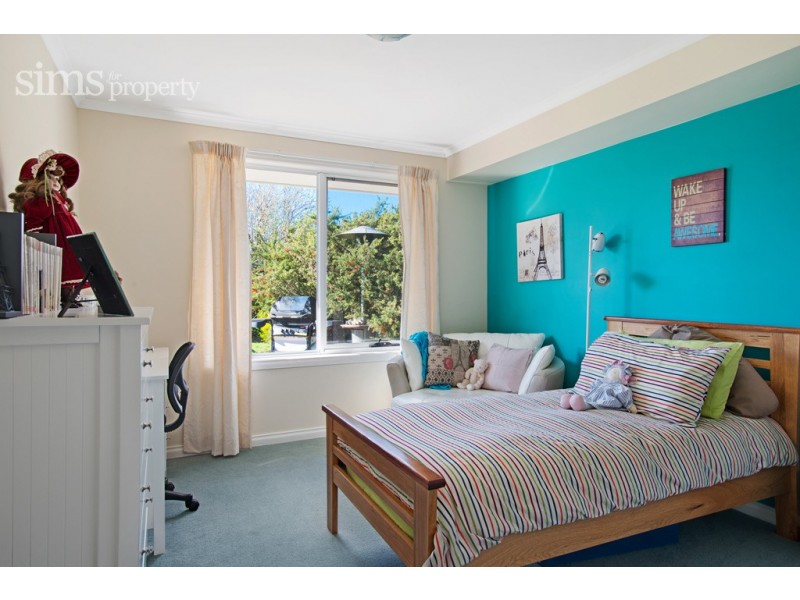 28 Mount Stuart Drive, Newnham TAS 7248