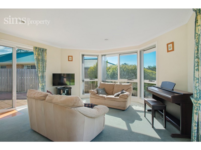 28 Mount Stuart Drive, Newnham TAS 7248