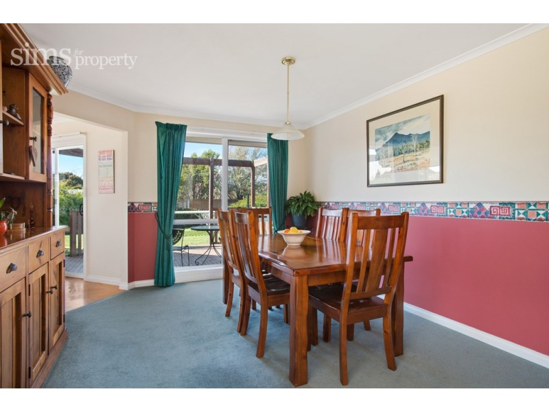 28 Mount Stuart Drive, Newnham TAS 7248