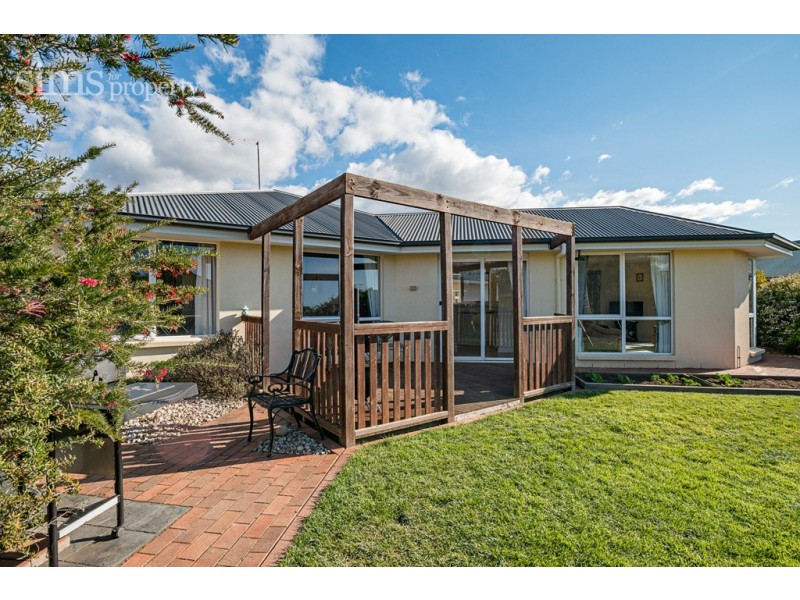 28 Mount Stuart Drive, Newnham TAS 7248