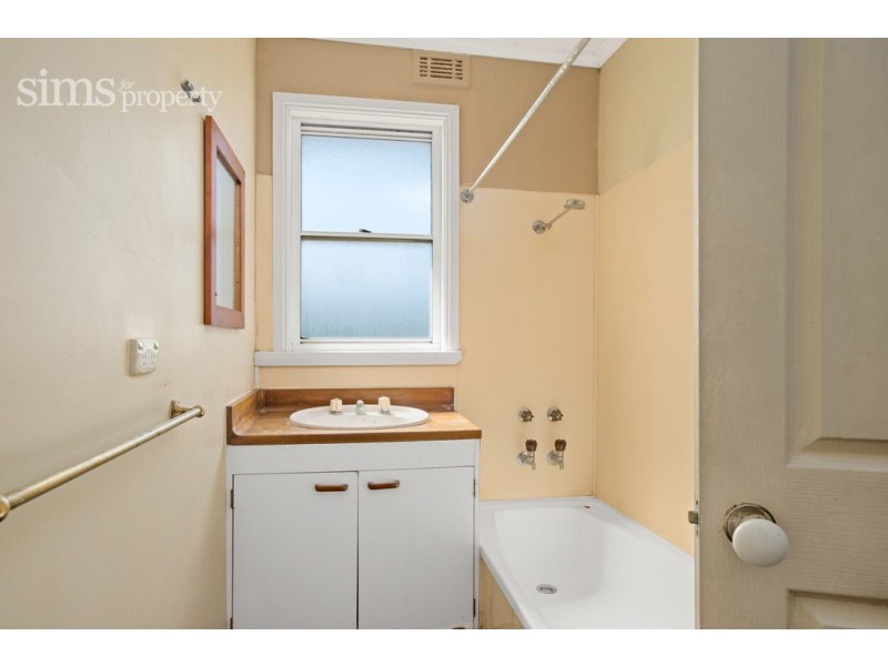 13 St Leonards Road, St Leonards TAS 7250