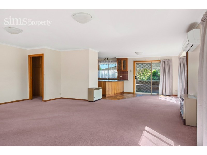 2 Dafnis Drive, Newnham TAS 7248